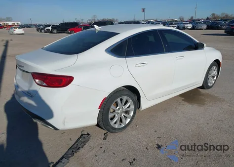2015 Chrysler 200 C z USA, uszkodzony, nr VIN 1C3CCCCG5FN706590